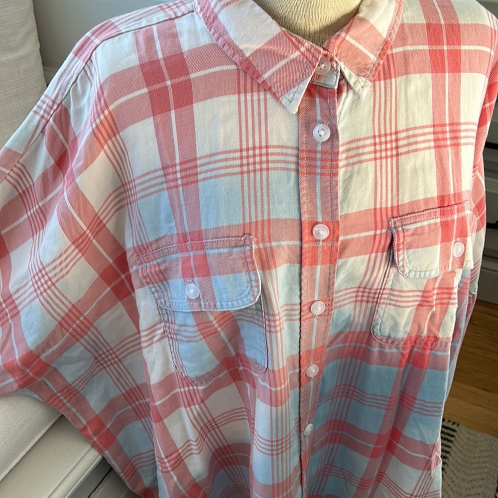 American Eagle Outfitters Red and Blue Plaid Button Down Shirt - Picture 2 of 4